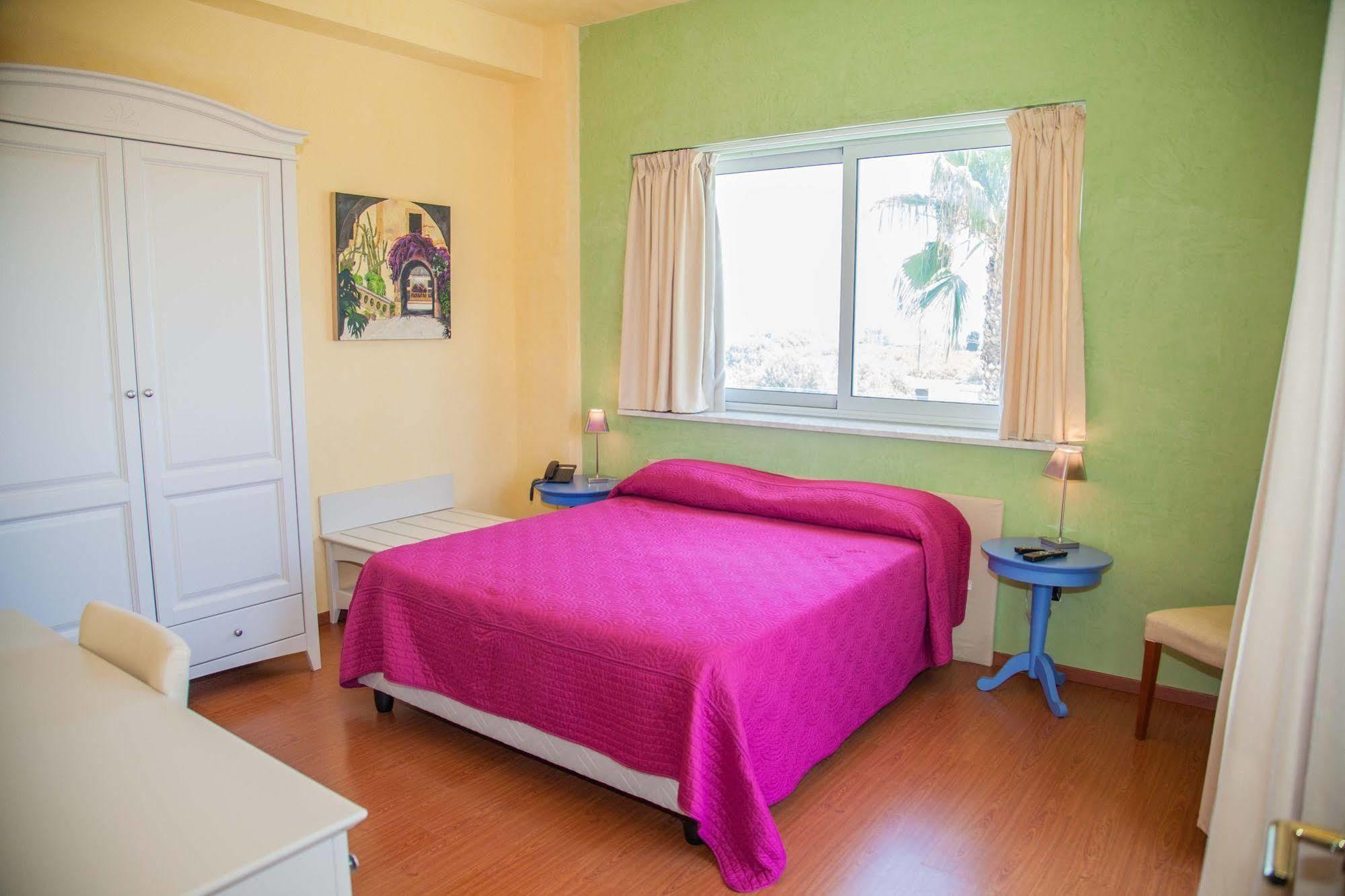 Hotel Pacla Avola Kültér fotó